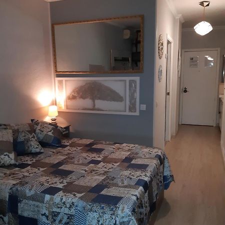 Espacio Amalia Triana Seville Luaran gambar