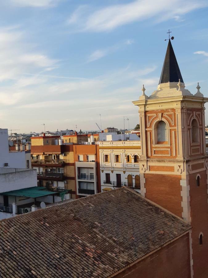 Espacio Amalia Triana Seville Luaran gambar