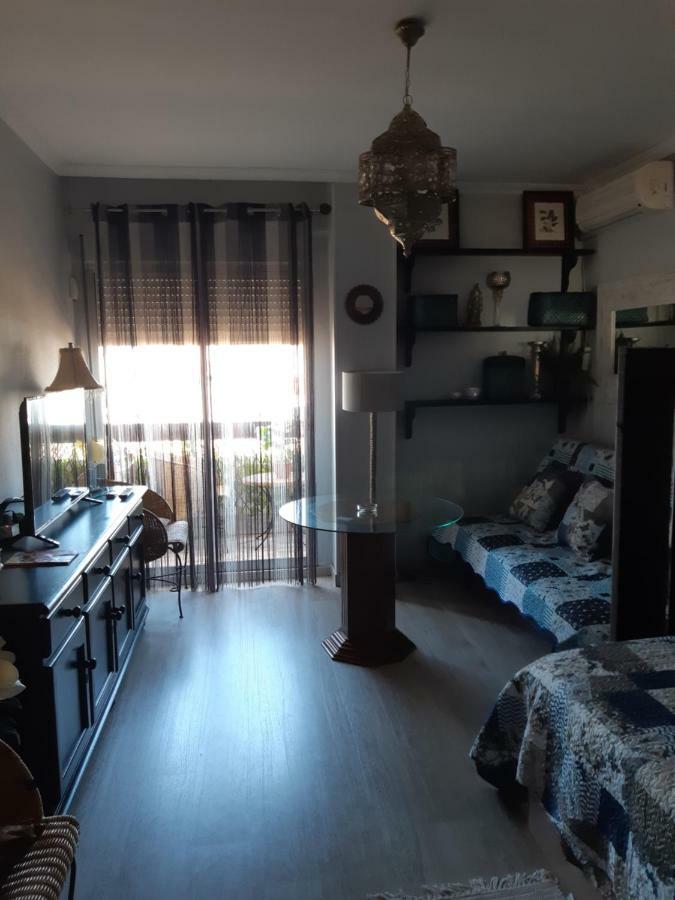 Espacio Amalia Triana Seville Luaran gambar